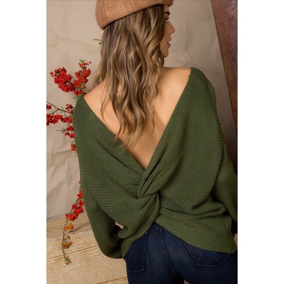 🌻 Blooming Beautiful Twist Sweater - Picture 2 of 6